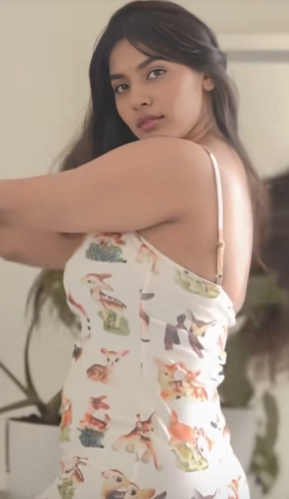 i am tanvi independent call girl in delhi near mg road call me for full service