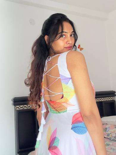 big boobs. delhi favorite big Boobbie call girls available at low cost 